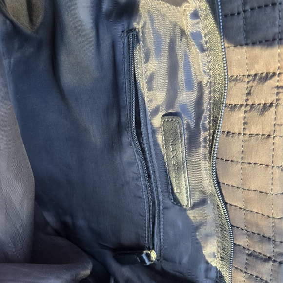 Max Studio Quilted Expandable Tote Bag – Black with Gold Zippers - Picture 8 of 11